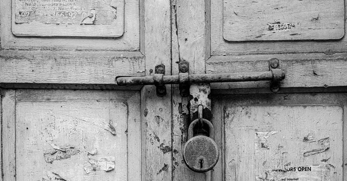 Czujnik drzwiowy bez tajemnic: przewodnik po wyborze idealnego strażnika Twojego domu