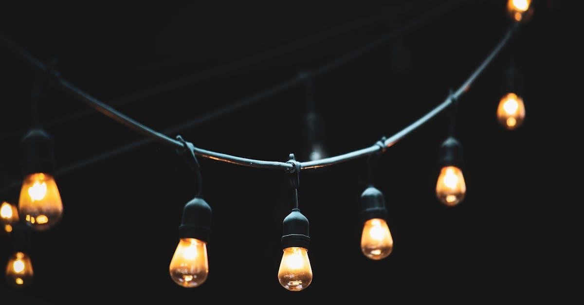 Twój ogród w rytmie słońca: automatyczne oświetlenie z timerem solarnym – prosty poradnik krok po kroku