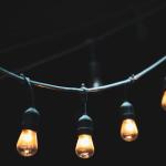 Twój ogród w rytmie słońca: automatyczne oświetlenie z timerem solarnym – prosty poradnik krok po kroku