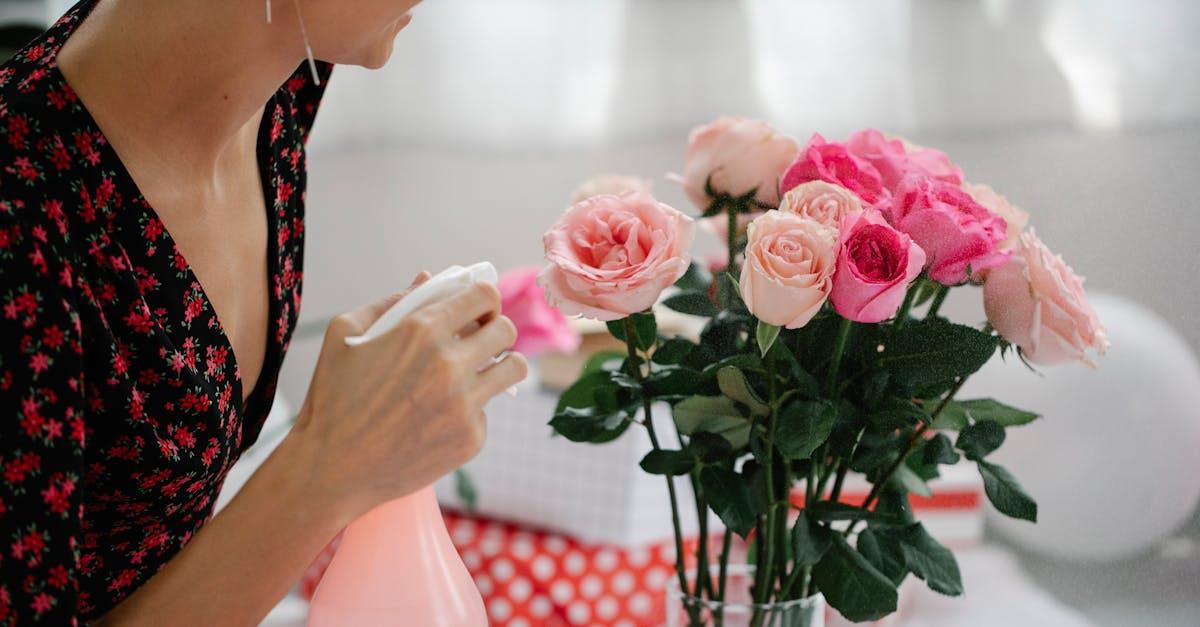 Ratuj rabaty! Skuteczne i bezpieczne metody na opuchlaki wśród kwiatów