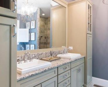 Podłoga bez zadrapań: jak dobrać maty ochronne pod ciężkie meble – praktyczny przewodnik