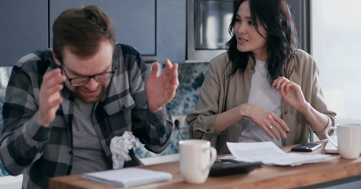 Zamiast kłótni o zlew: prosty plan na kuchenny ład i domowy spokój